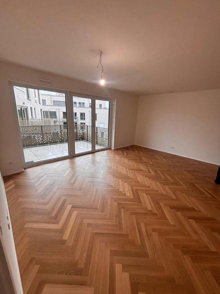 Thumbnail-Geräumige Wohnung im 3.OG mit Balkon und Stellplatz im Erstbezug