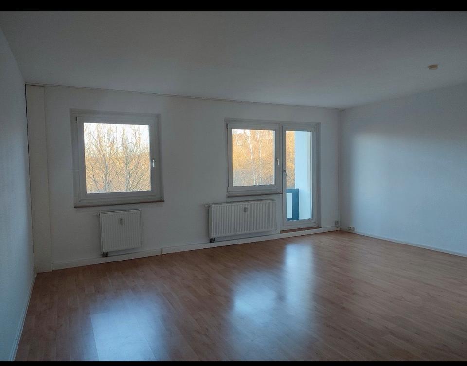 Thumbnail-Vermiete 3 Zimmer Wohnung Mülsen beim Zwickau