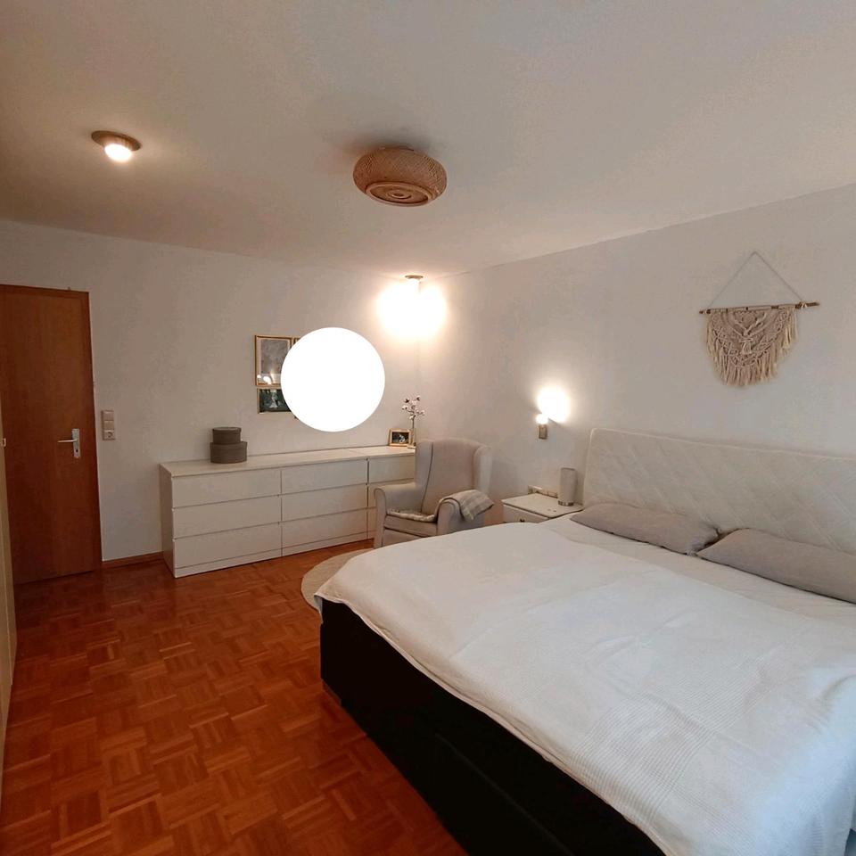 Thumbnail-Großzügige 4-Zimmer-Wohnung in bester Lage mit Top-Aussicht