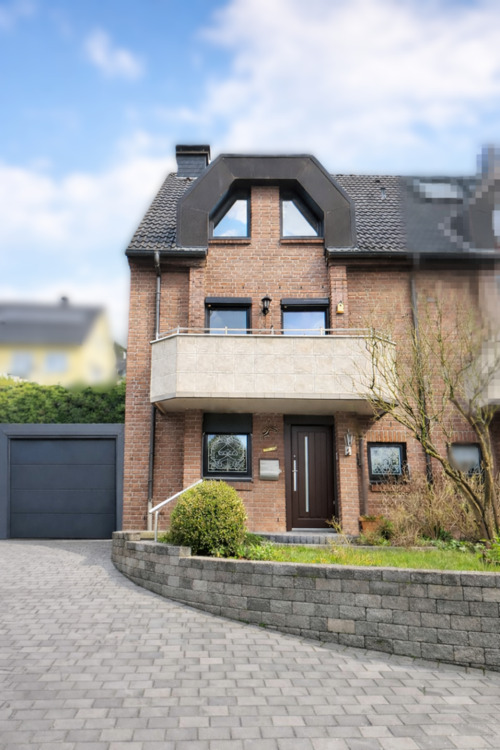 Thumbnail-Charmantes Einfamilienhaus mit viel Platz