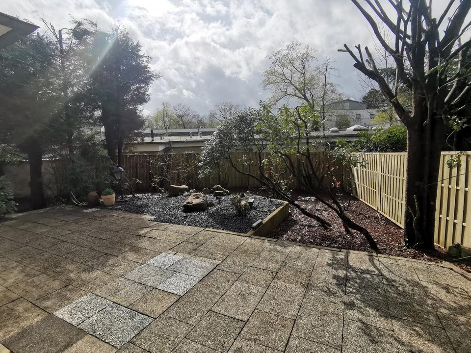 Thumbnail-Frisch saniert: Großzügige 7-Zimmer-Wohnung mit Privatgarten