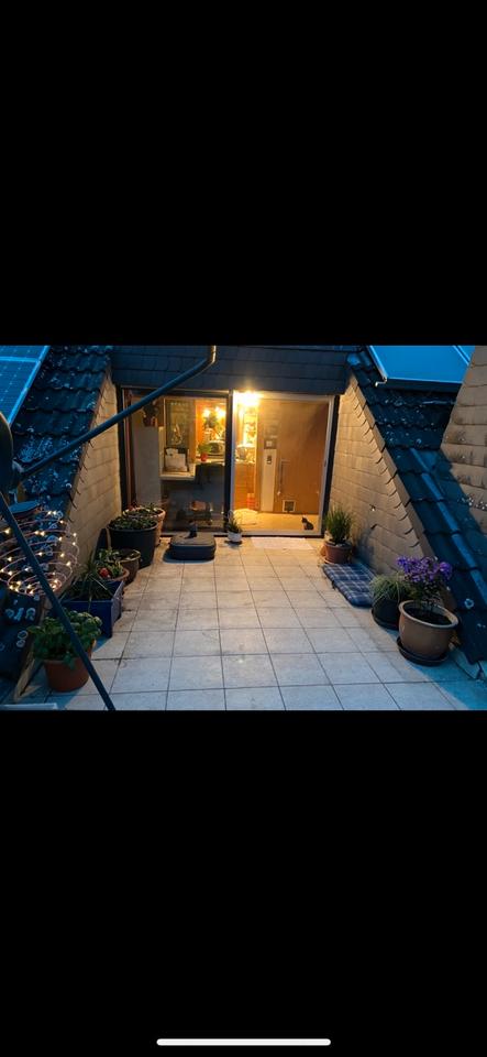 Thumbnail-Freundliche lichtdurchflutete Dachgeschosswohnung