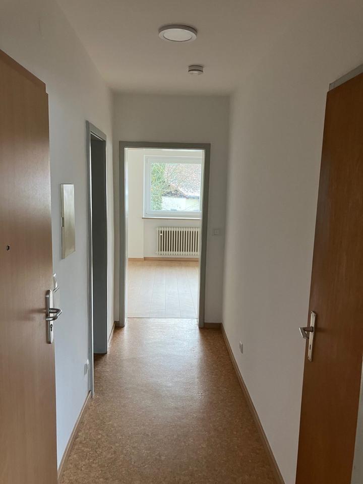 Thumbnail-Mitterteich! Warmmiete Euro 635,00. NEU Renoviert! 3-Zi.-Wohnung mit Balkon zu vermieten!