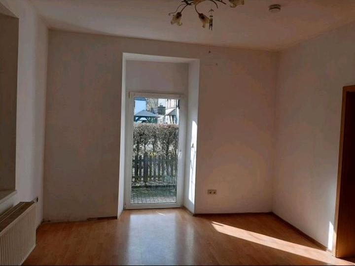 Thumbnail-Schöne 4 Zimmer Altbauwohnung mit Terrasse