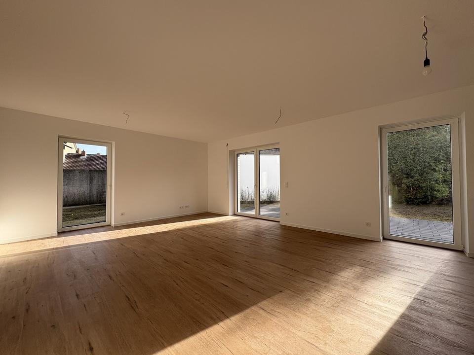 Thumbnail-Stilvolle Erdgeschoss-Neubauwohnung mit eigenem Garten in Wiedenbrück