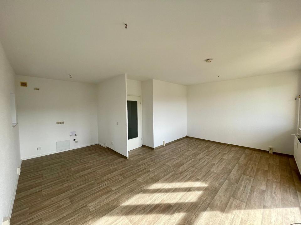 Thumbnail-Große 3-Raum Wohnung mit Aussicht