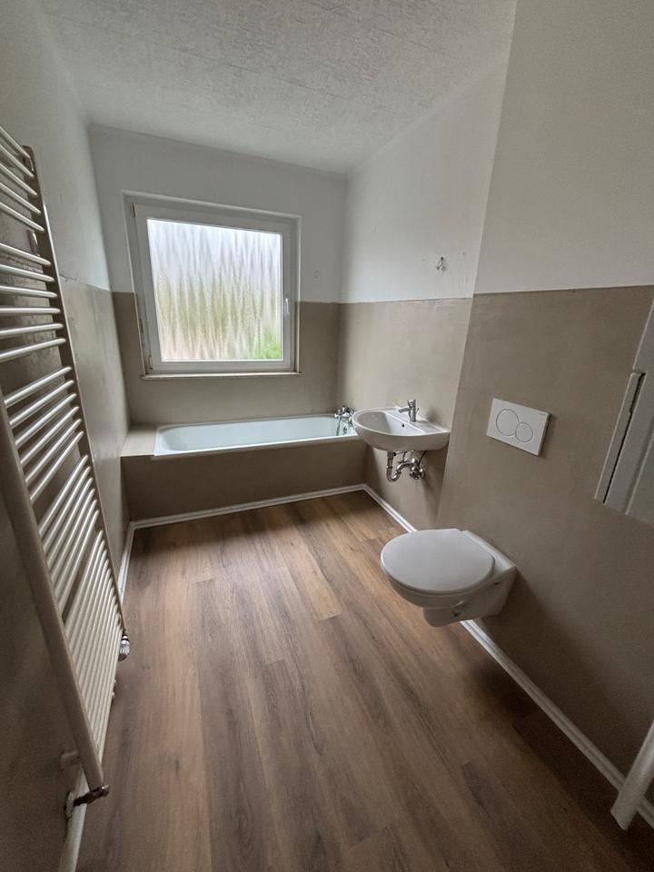 Thumbnail-2-Zimmer-Wohnung, 75 m² – Pfalzgrafenstr. 44, 42119 Wuppertal