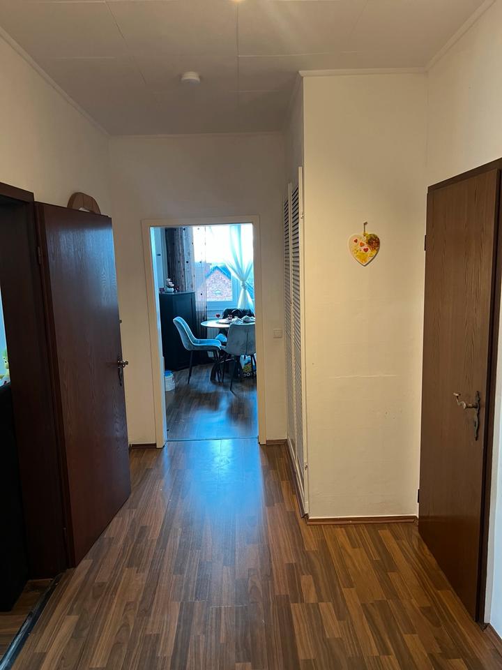 Thumbnail-Schönne Helle 3 Zimmer Wohnung mit Balkon und Einbau zu vermieten