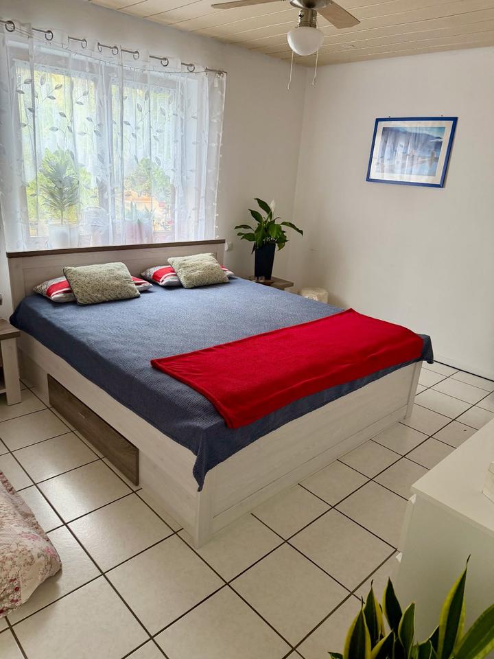 Thumbnail-Gepflege 4 Zimmer Wohnung mit Balkon, Küche & Stellplatz