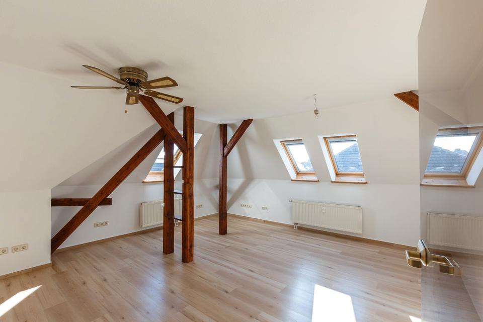Thumbnail-Schöne 4-Raum Dachgeschosswohnung