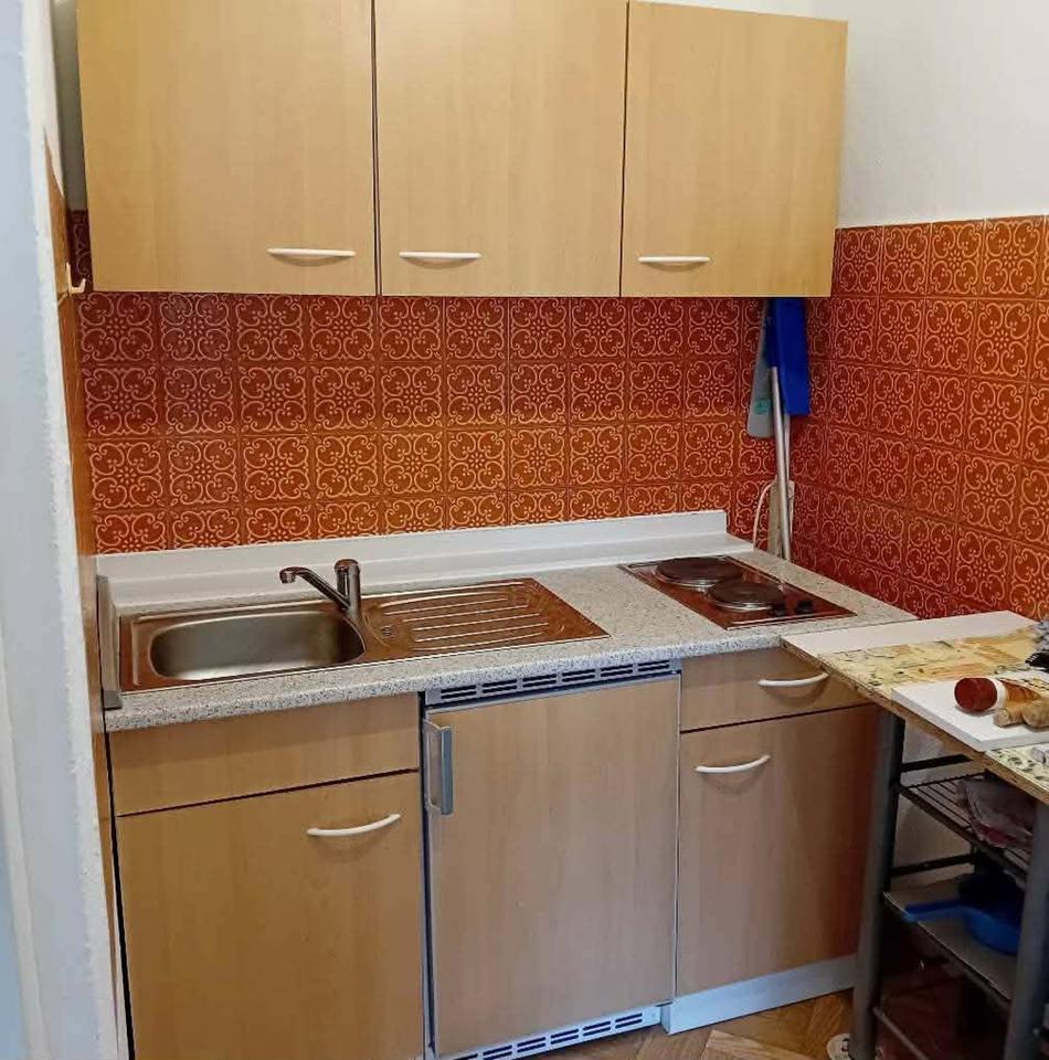 Thumbnail-HELLE 1,5 ZIMMER WOHNUNG