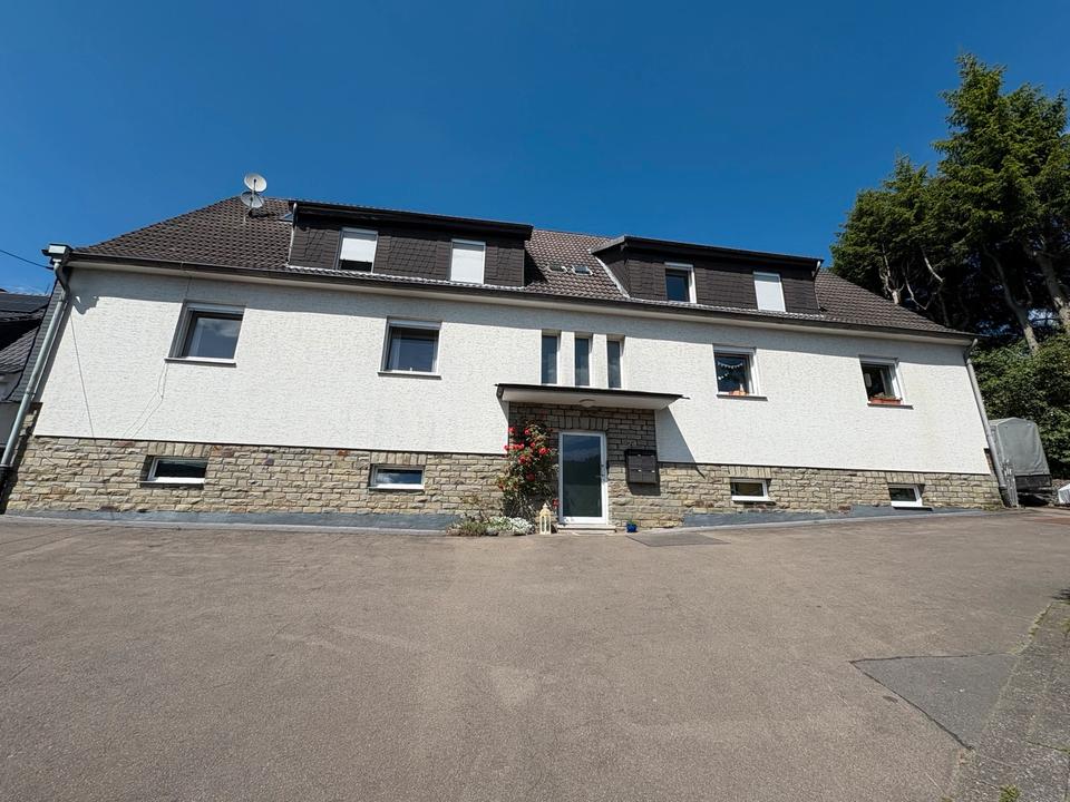 Thumbnail-Mehrfamilienhaus mit vier Wohnungen solide Kapitalanlage