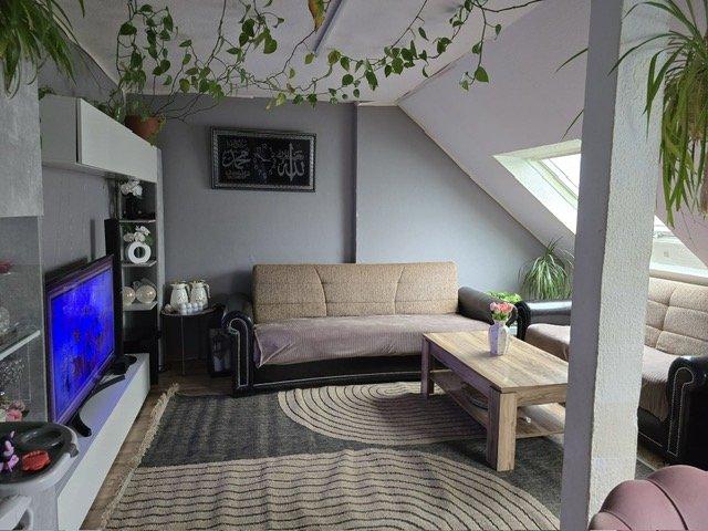 Thumbnail-Großzügige 3-Zimmer-Wohnung – Modernisiert & Lichtdurchflutet – V