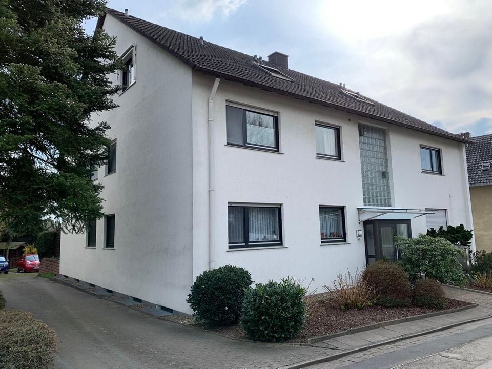 Thumbnail-97 m², 4 Zimmer, Einbauküche, Bad, Gäste-WC, Balkon, Carport