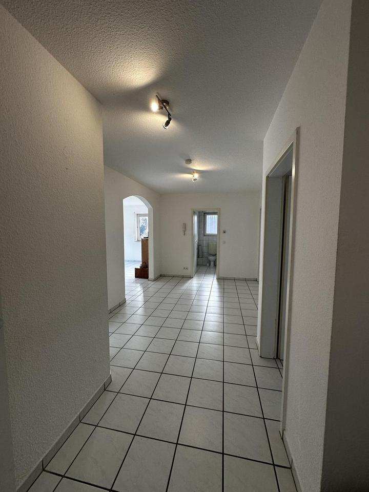 Thumbnail-Charmante 3-Zimmer-Wohnung mit Balkon, Kachelofen & Stellplatz in ruhiger Lage von Bensheim