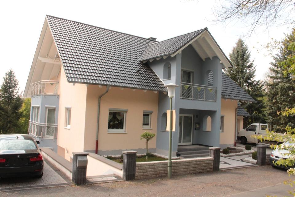 Thumbnail-Modernes Einfamilienhaus mit Einliegerwohnung