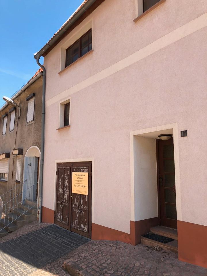 Thumbnail-Sanierungsbedürftiges Altstadthaus in Löbejün mit Garage – Privat