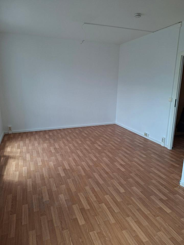 Thumbnail-Sanierte 2-Zimmer Wohnung mit Balkon - Erdgeschoss