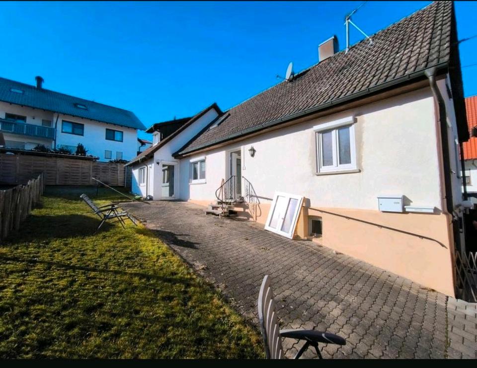 Thumbnail-EinfamilienhausZweifamilienhaus 6 Zimmer