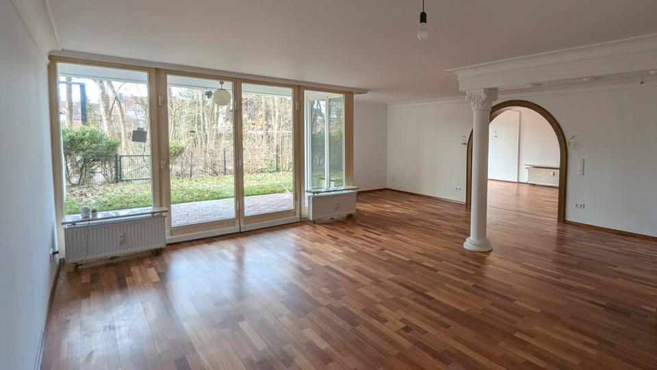 Thumbnail-Grüne Bestlage in Eching: Stilvolle Erdgeschosswohnung am Park