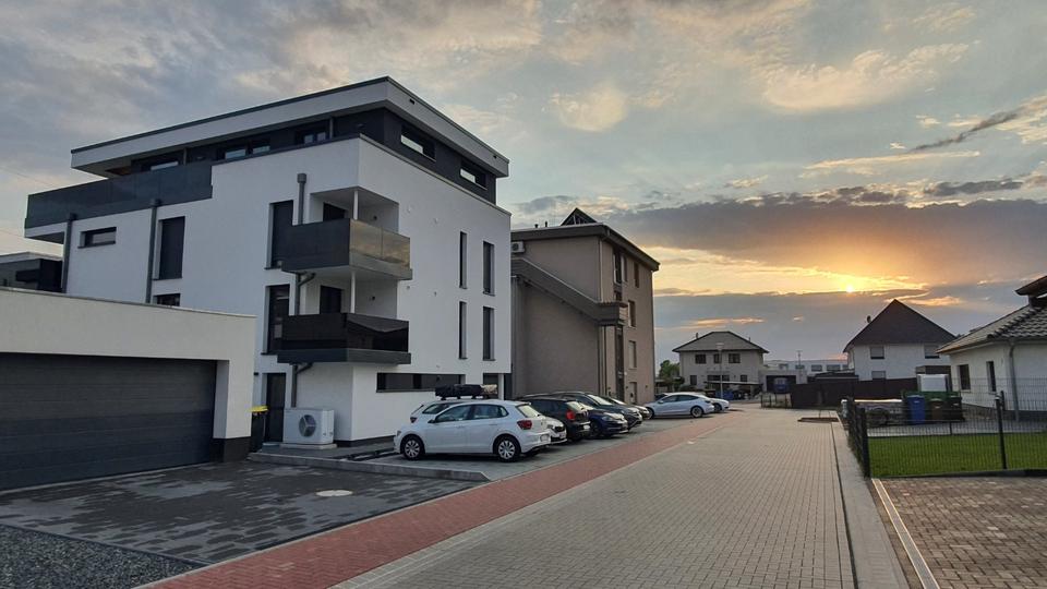 Thumbnail-3-Zimmer EG-Wohnung mit Terrasse u. Garten (96m²,EBK,etc.)