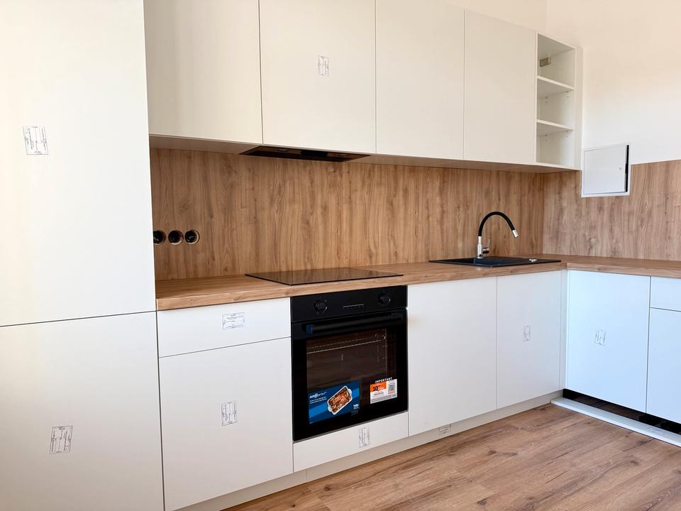 Thumbnail-Erstbezug nach Kernsanierung - 6-Zimmer-Wohnung mit Einbauküche