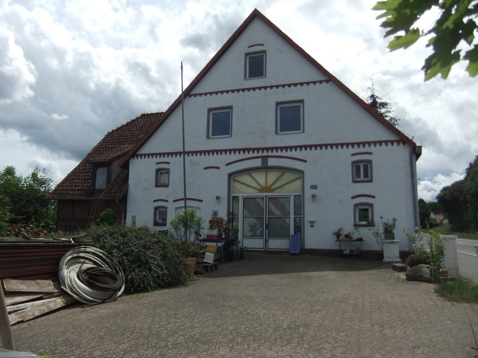 Thumbnail-Großes Wohnhaus 4 WE großes Lager Gewerbe möglich