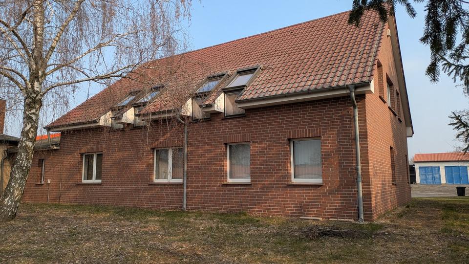 Thumbnail-Großes bebautes Grundstück mit viel Potential für Privat +Gewerbe