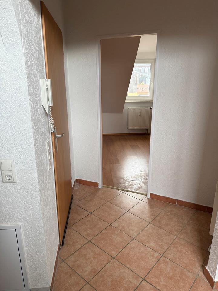 Thumbnail-60 qm Dachgeschosswohnung in Bad Vilbel-Dortelweil – für 1 Person