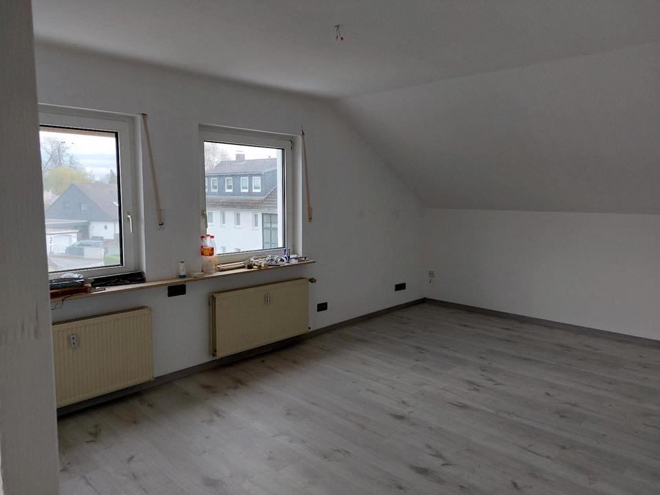 Thumbnail-3ZKB, helle, sonnige Wohnung im Dachgeschoss