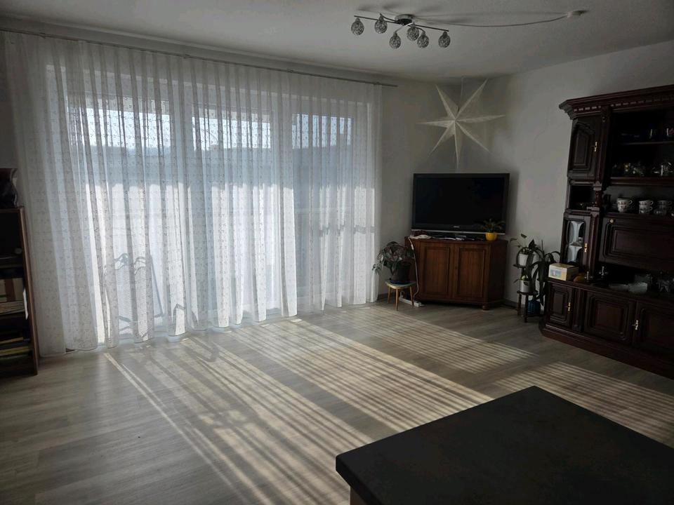 Thumbnail-Nachmieter für 2-Raumwohnung mit Balkon Fußbodenheizung