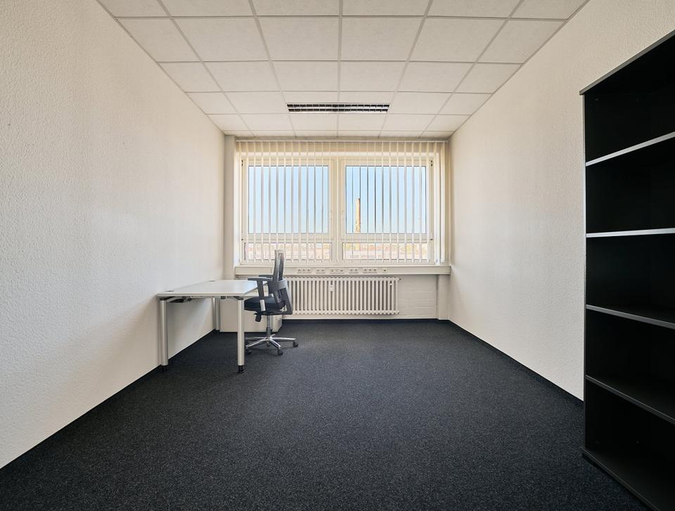 Thumbnail-Helles Büro mit Sonnenschutz & Aufzug – komfortabler Einstieg ins Business
