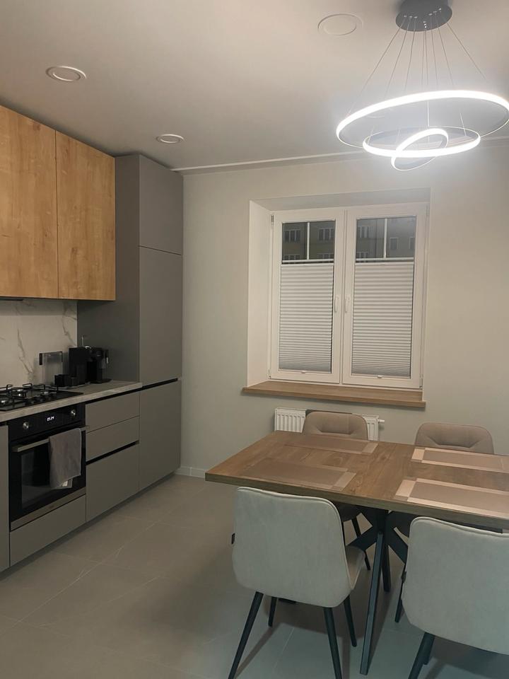 Thumbnail-Große 3 Zimmer Wohnung 104 m2 mit Balkon in Köningsberg