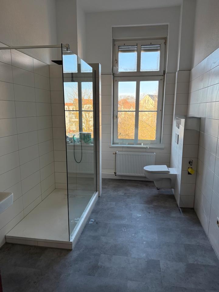 Thumbnail-Frisch renovierte 4-Raum Altbauwohnung zu vermieten