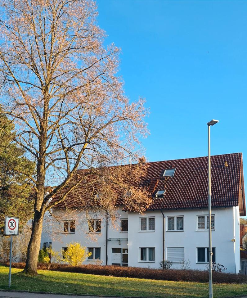 Thumbnail-+++ Schöne Wohnung mit Balkon und Garage!