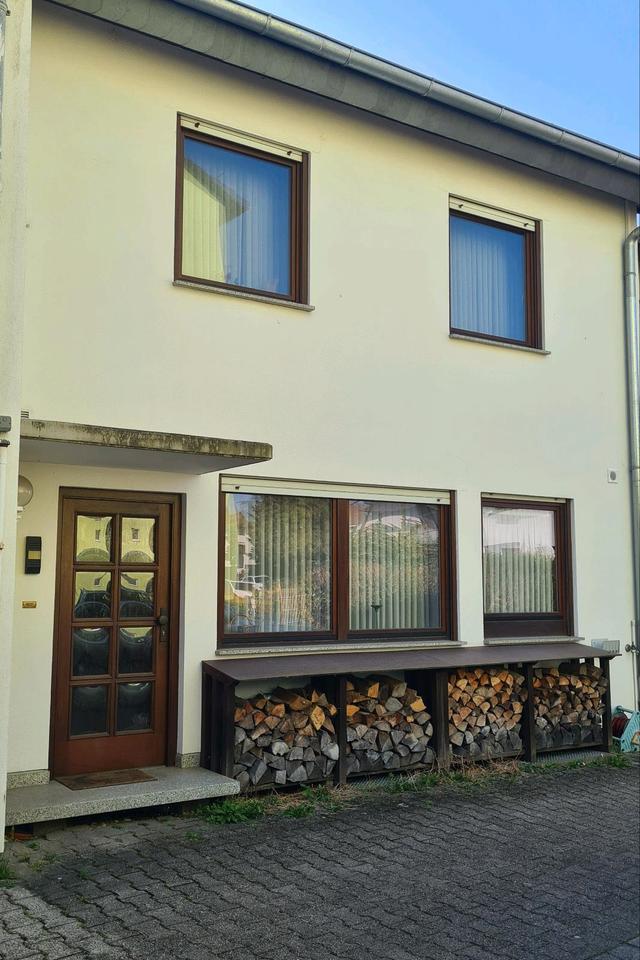 Thumbnail-Sehr gepflegtes Reihenmittelhaus von privat