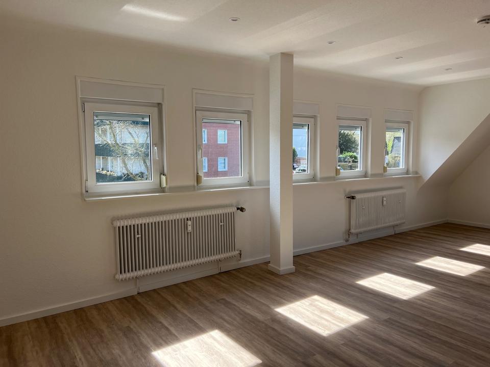 Thumbnail-Lichtdurchflutete, kernsanierte 2-Zimmerwohnung mit sonniger Tera