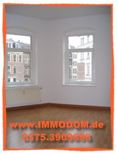 Thumbnail-3-Zimmer-Wohnung mit LAMINAT, BALKON und Tageslichtbad mit Wanne und Dusche zu vermieten!