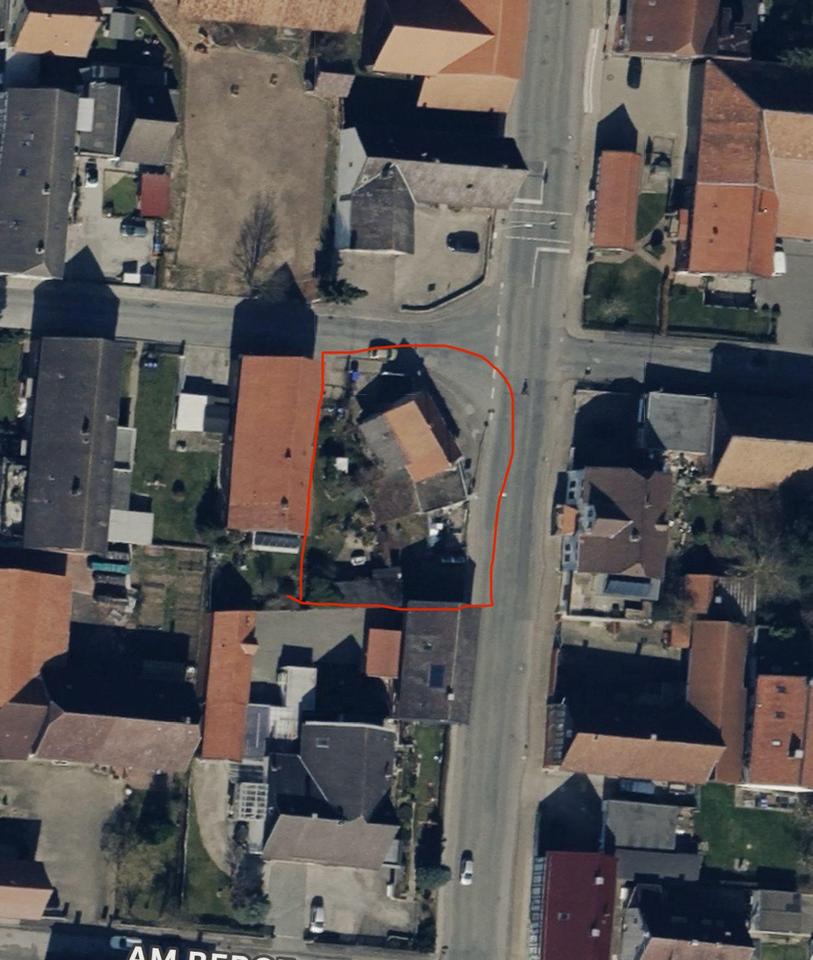 Thumbnail-Sanierungs & Abriss bedürftiges Haus mit ladenzeile