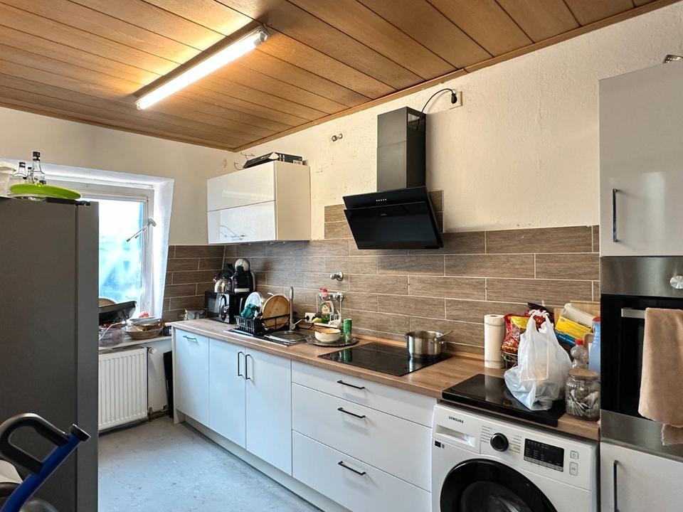 Thumbnail-Großzügige 3-Zimmer-Wohnung mit großem Wohnbereich in gepflegtem