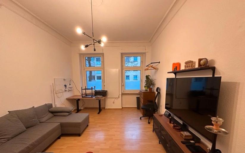 Thumbnail-1-Zi Altbau EG Wohnung - Voll möbliert - 7000€ Abschlag