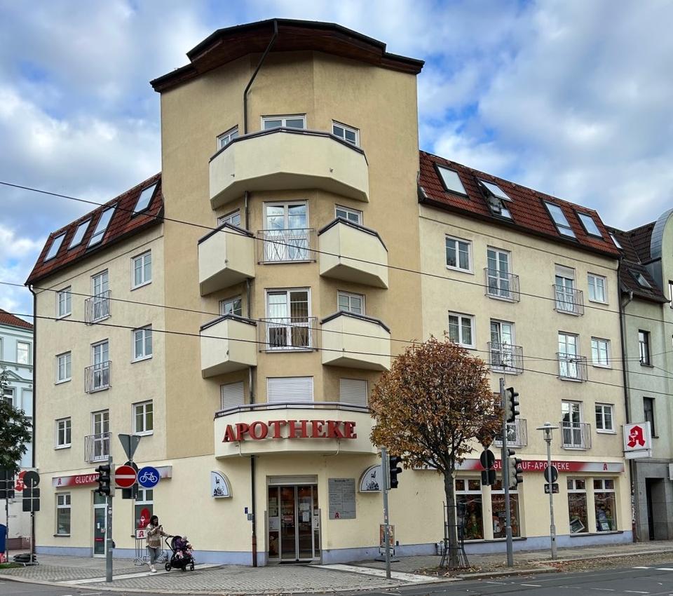 Thumbnail-Arztpraxis im 3. Obergeschoss mit Personenaufzug (barrierefrei) und PKW-Stellplatz sofort zu vermieten!