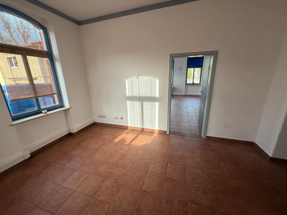 Thumbnail-Büro- Praxis- Gewerbefläche in ruhiger, grüner Lage – 50 m²