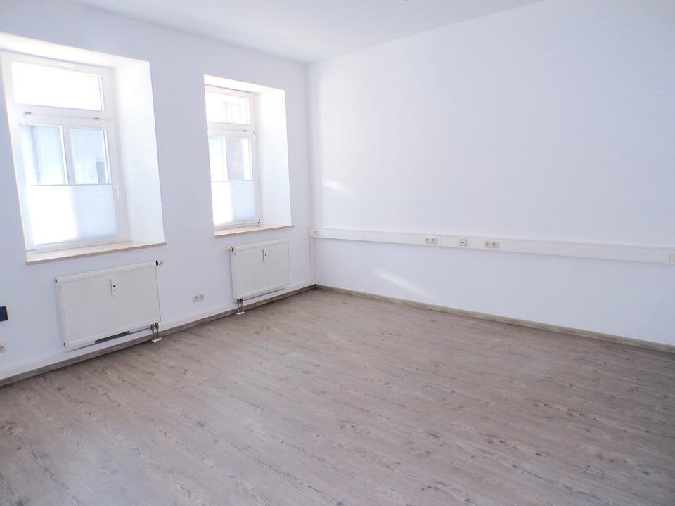 Thumbnail-Kleine EG Büro Fläche zu vermieten!!