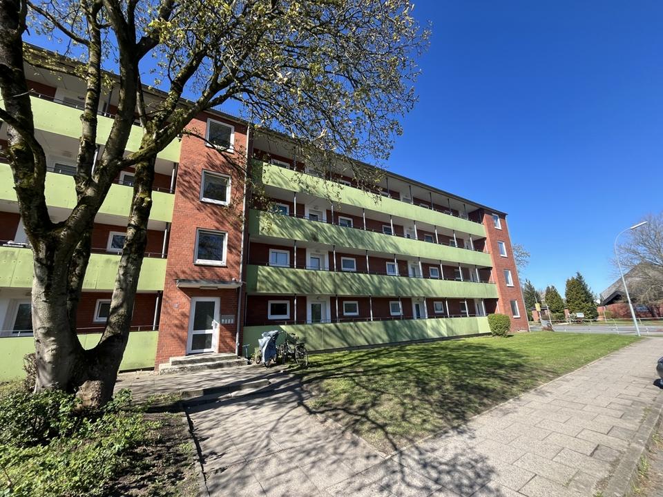 Thumbnail-2,5 Zimmer-Wohnung im Erdgeschoss mit Balkon