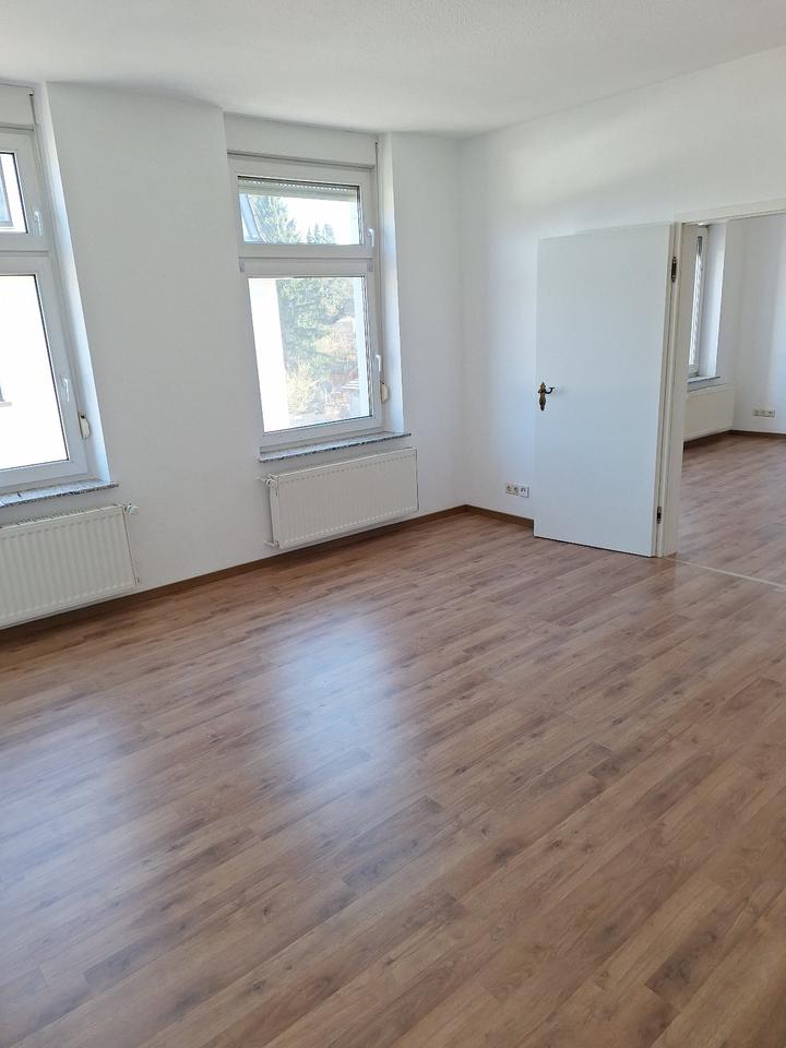 Thumbnail-Gemütliche 2 12 Zimmer-Wohnung, Solingen-Klauberg