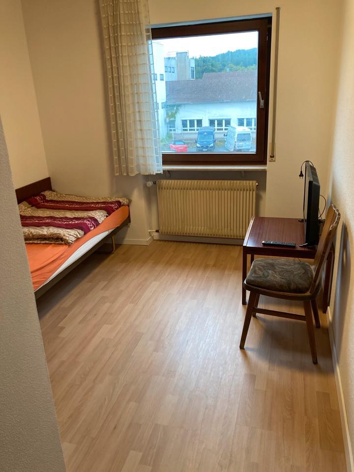 Thumbnail-Einzelzimmer mit eigenem Bad und WC und Gemeinschaftsküche