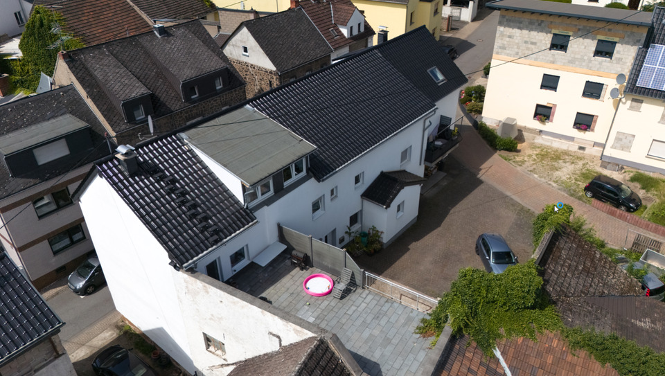 Thumbnail-Kernsaniertes Mehrfamilienhaus in Kettig -ohne Makler-