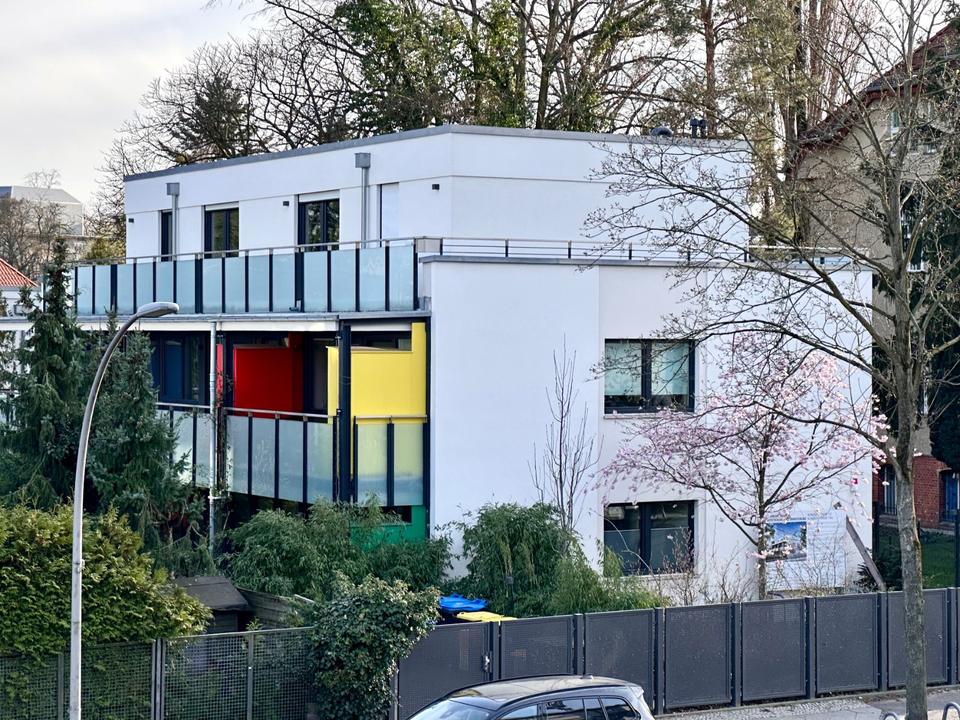 Thumbnail-Große Neubauwohnung mit 4 Zimmern