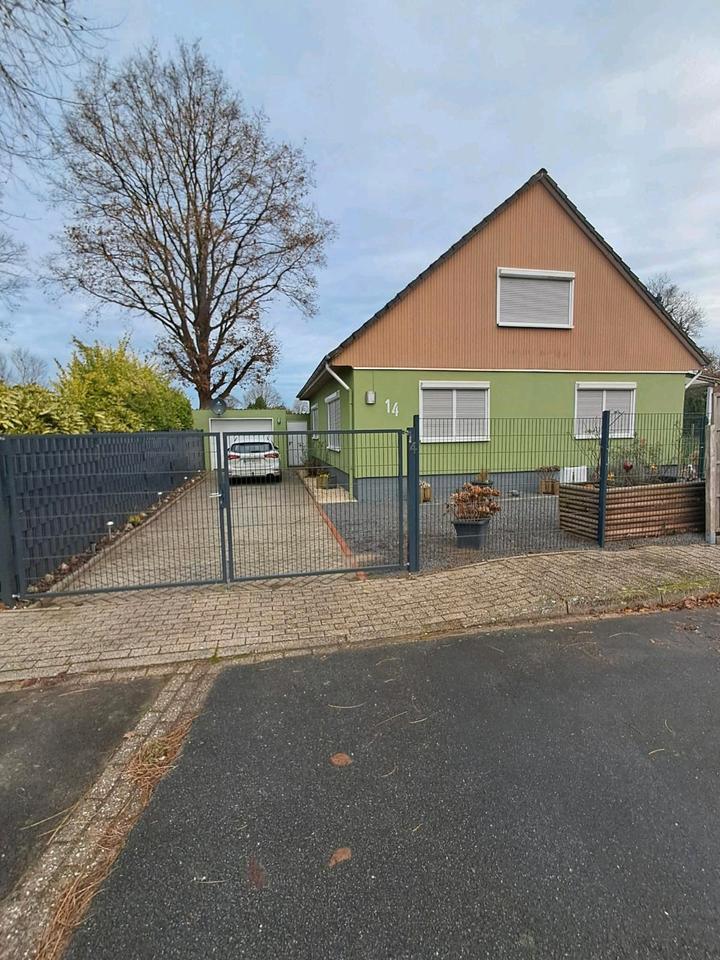 Thumbnail-Frisch u. umfangreich modernisiertes EFH von Privat